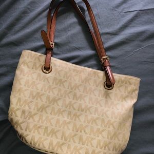 Michael kors handbag